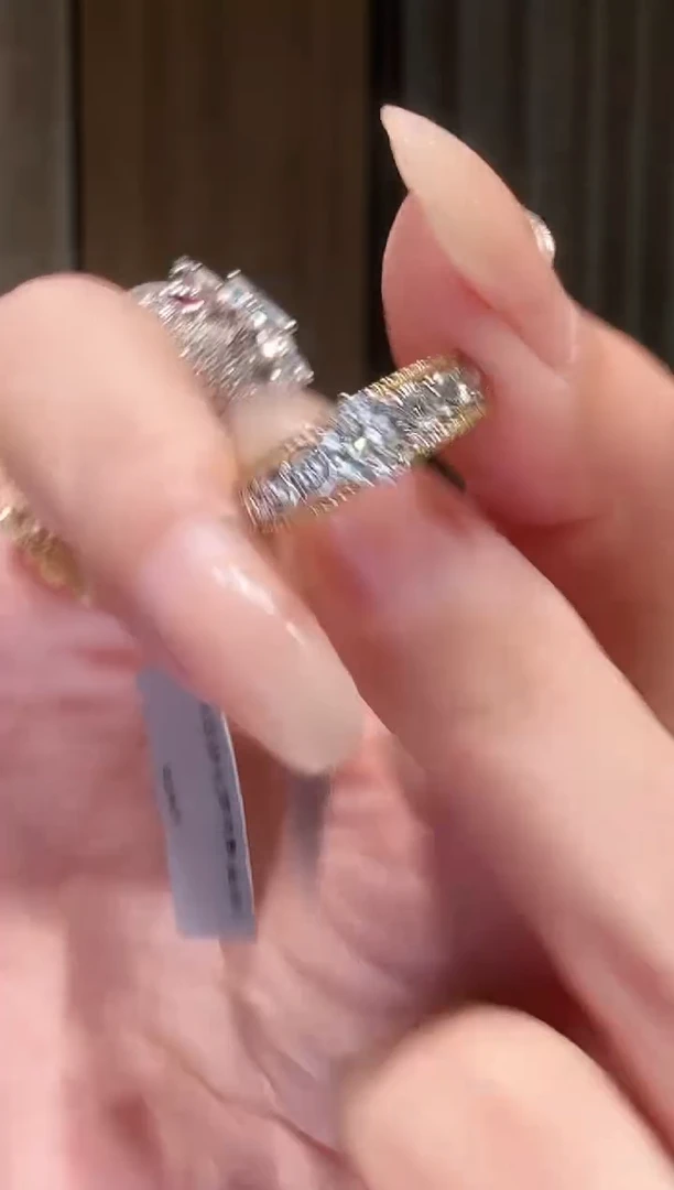 18K金镶嵌戒指钻石AY0025-Y- 1克拉罗曼曲