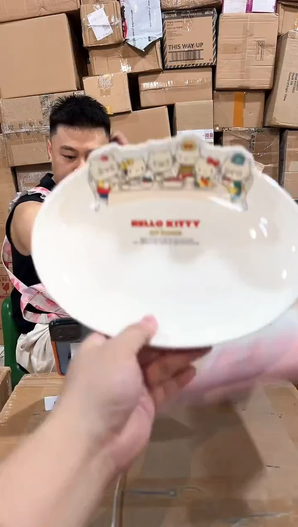 瓷片原盒kt猫一家人餐盘