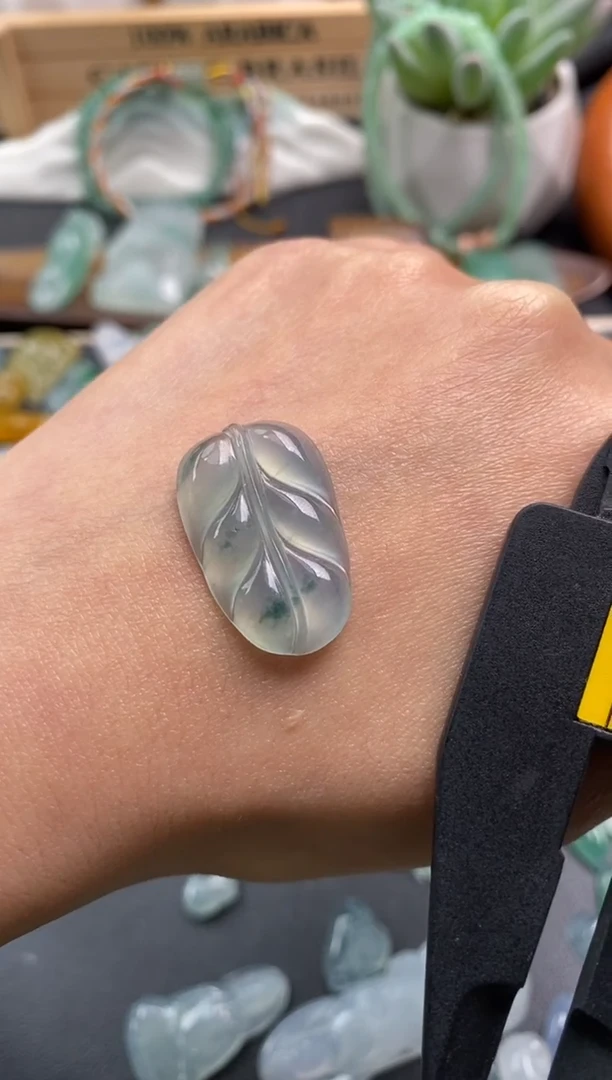 颈饰未镶嵌翡翠无**问叶子