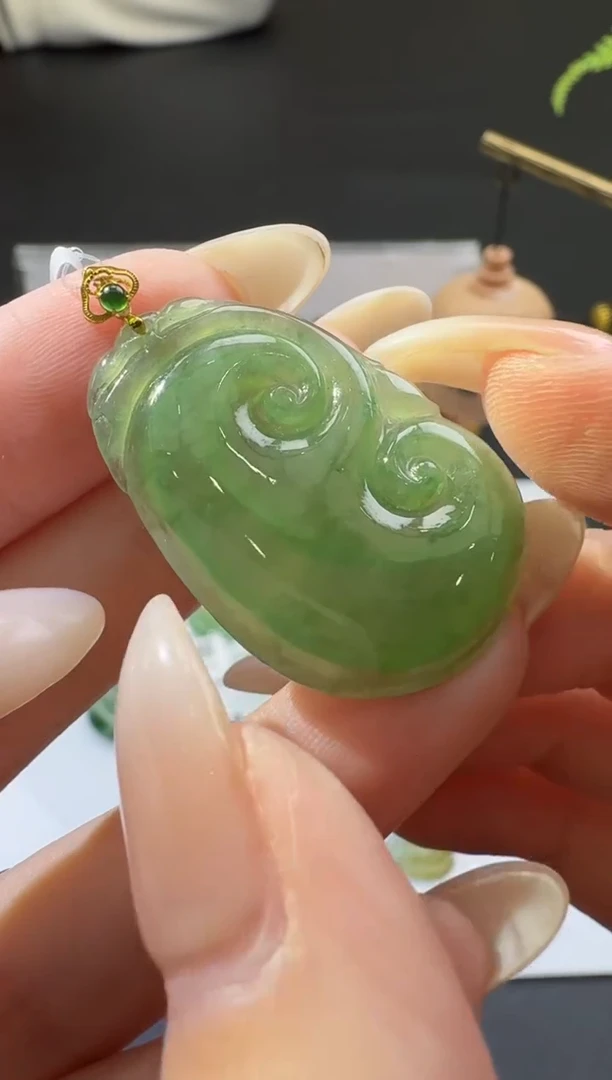 【闪购商品】翡翠颈饰未镶嵌00056680