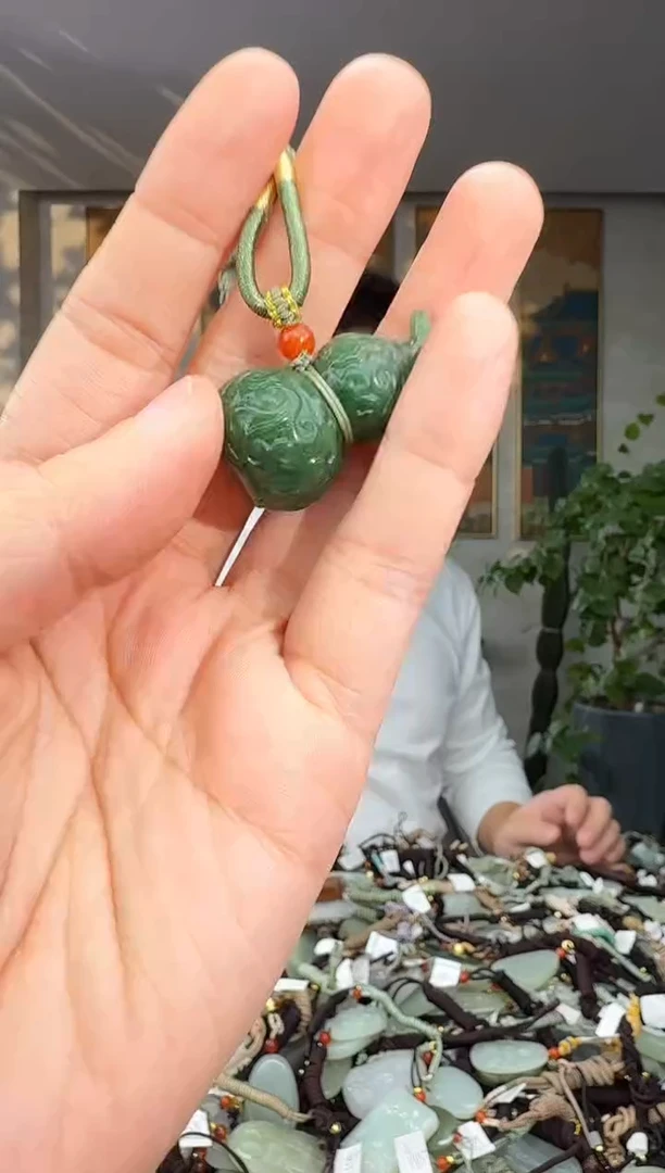 未镶嵌和田玉挂件拍一发一