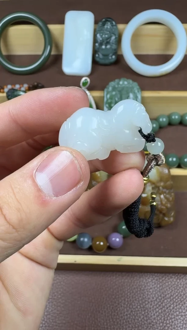 颈饰未镶嵌和田玉5