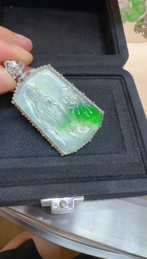 翡翠18K金镶嵌吊坠(不含链)多样性团购发一件