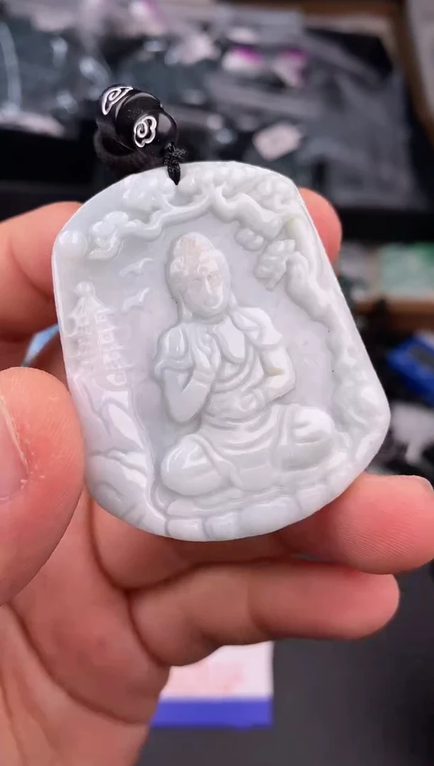 【闪购商品】翡翠颈饰未镶嵌  天然翡翠，一物一图