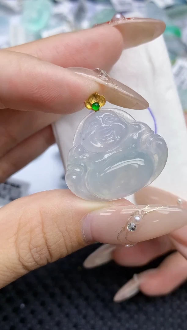 颈饰18K金镶嵌翡翠   天然翡翠A货  百元以上9米证书费自理