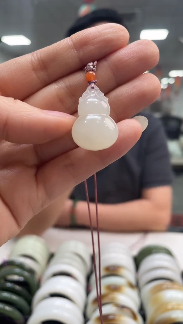 和田玉未镶嵌颈饰于阗葫芦吊坠随机发一件