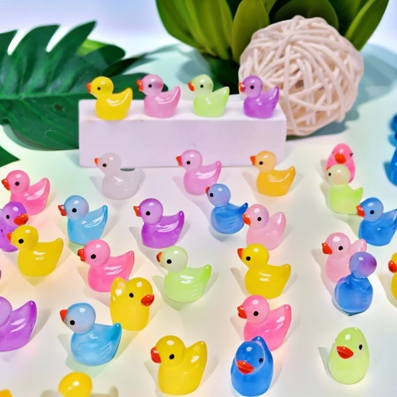 车载摆件夜光小鸭子小黄鸭小白鸭彩鸭生活可爱惊喜网红手工创意