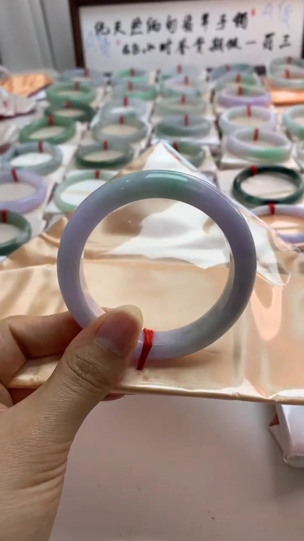 未镶嵌手镯翡翠56.8春彩