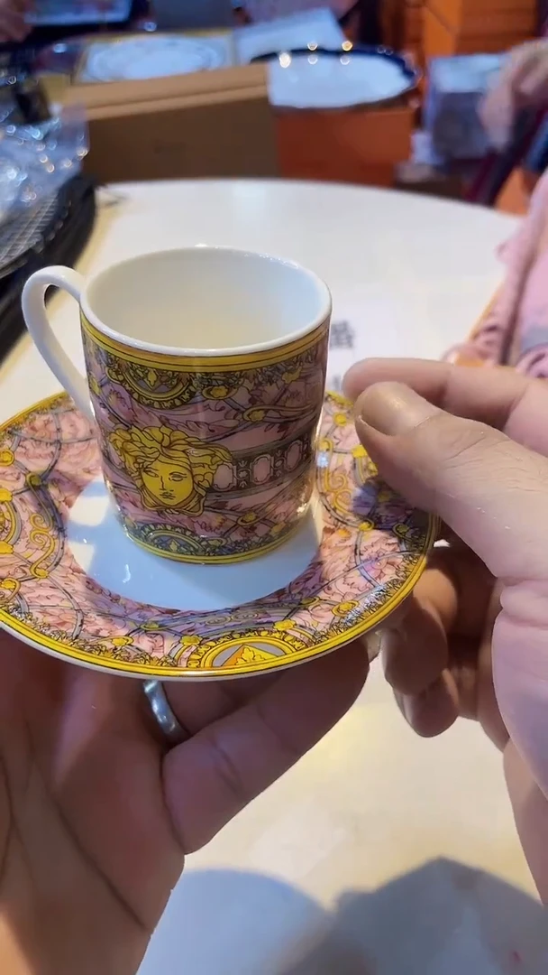 杯鸿辉家品牌瓷器，京东包邮！