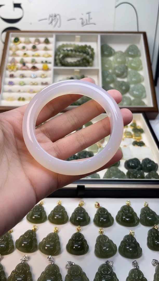 未镶嵌手镯水晶 未镶嵌 手镯 水晶