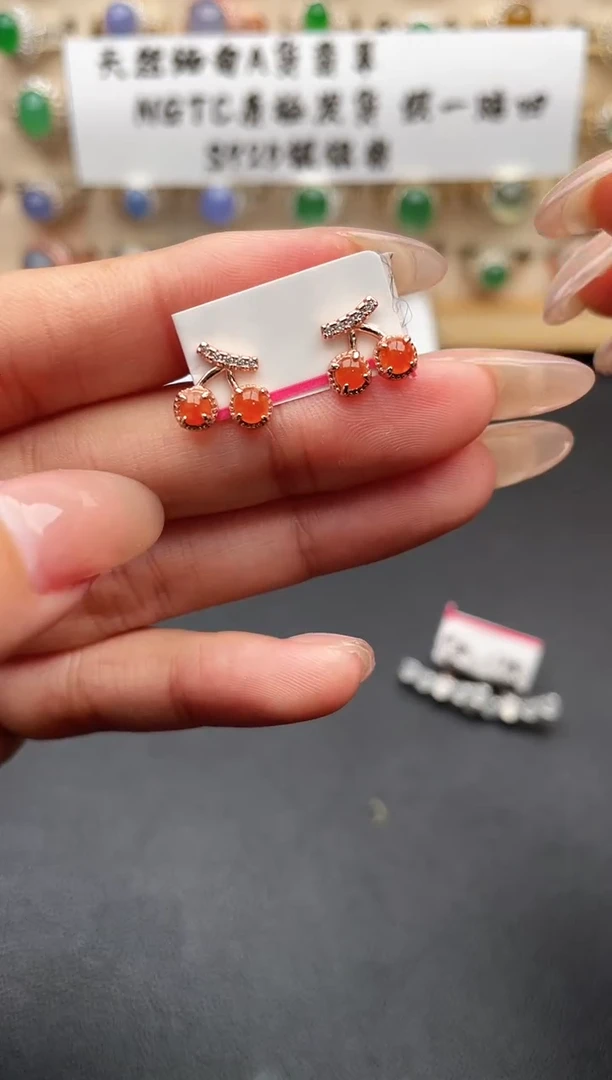 未镶嵌戒指翡翠l****方一物一证一礼盒