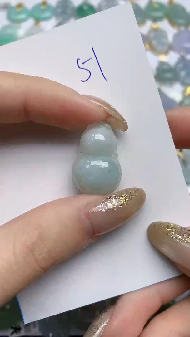 【闪购商品】翡翠颈饰未镶嵌天然翡翠A货