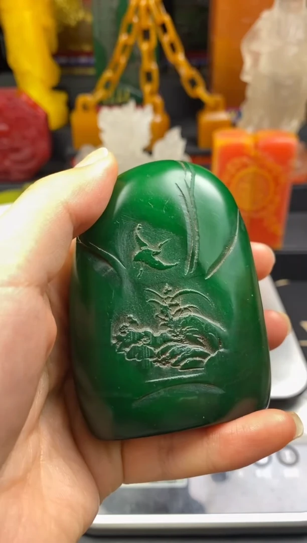 寿山石印石绝绿鸟语花香薄意雕随形章