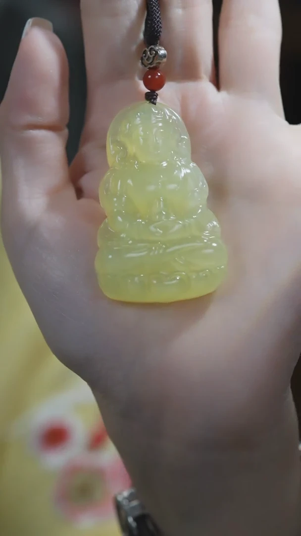 未镶嵌岫玉颈饰观音