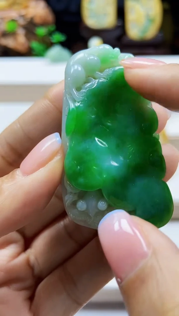 颈饰未镶嵌翡翠翡翠A货