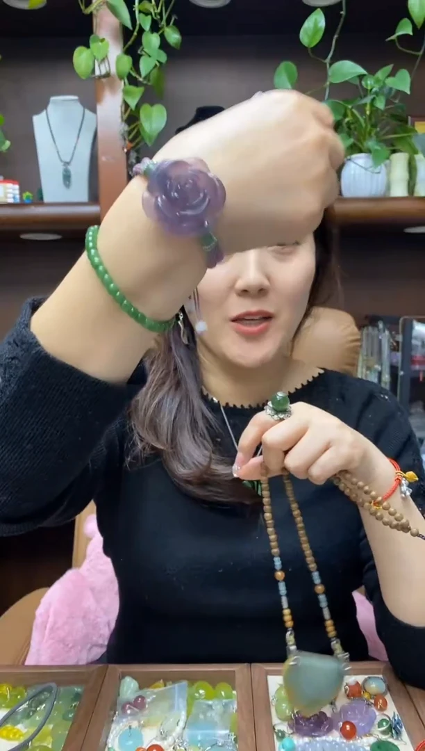 未镶嵌吊坠玛瑙/玉髓多样性发货其中发一