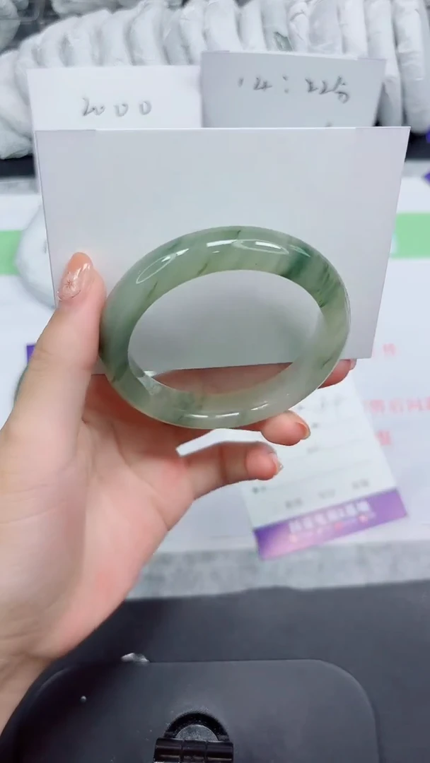 石英质玉手镯未镶嵌64-54