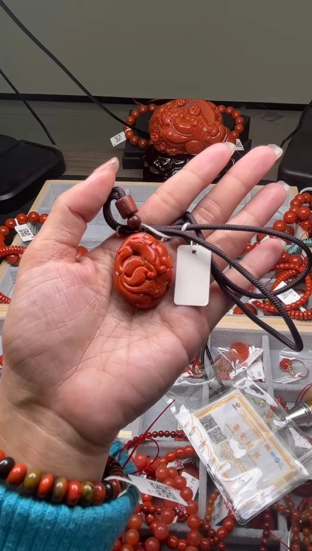 【闪购商品】南红玛瑙珠宝奇石未镶嵌79