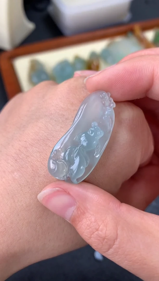 【闪购商品】定制翡翠未镶嵌翡翠