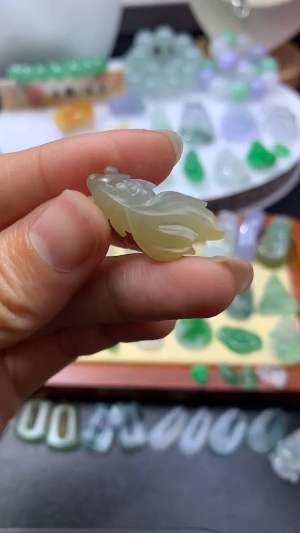 【闪购商品】定制翡翠未镶嵌翡翠