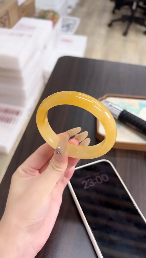 未镶嵌手镯石英质玉24-62HU