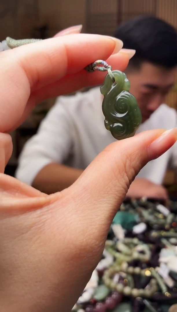 颈饰未镶嵌和田玉多样性发货，拍一发一
