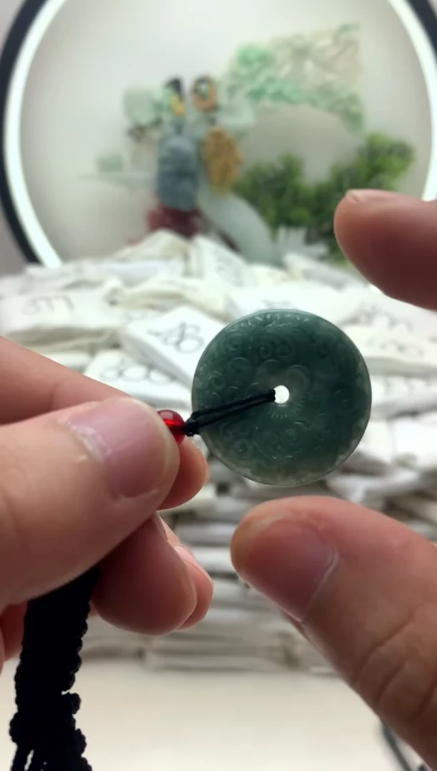 颈饰未镶嵌翡翠扣子