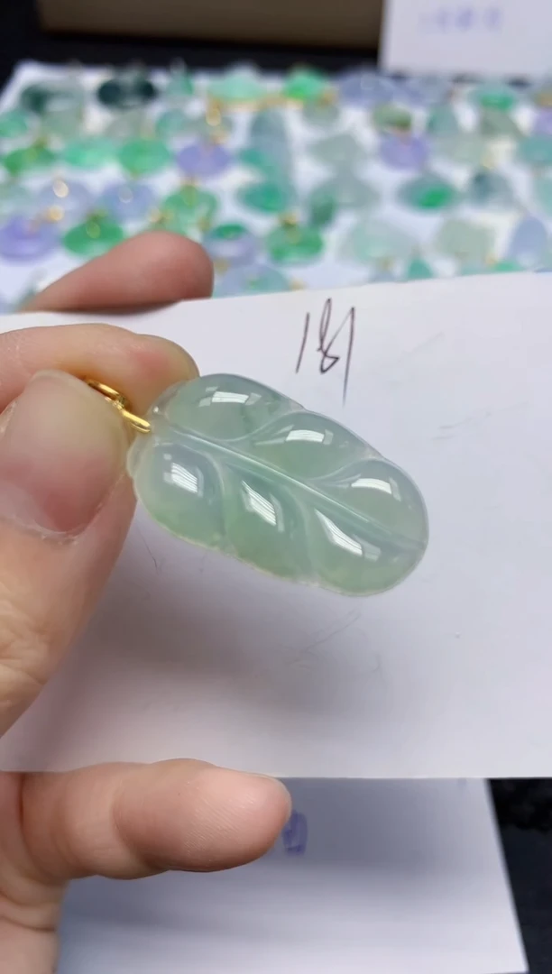 翡翠未镶嵌颈饰天然缅甸翡翠A货