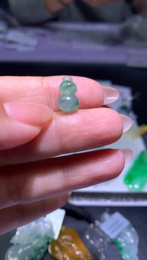【闪购商品】定制翡翠未镶嵌毛货