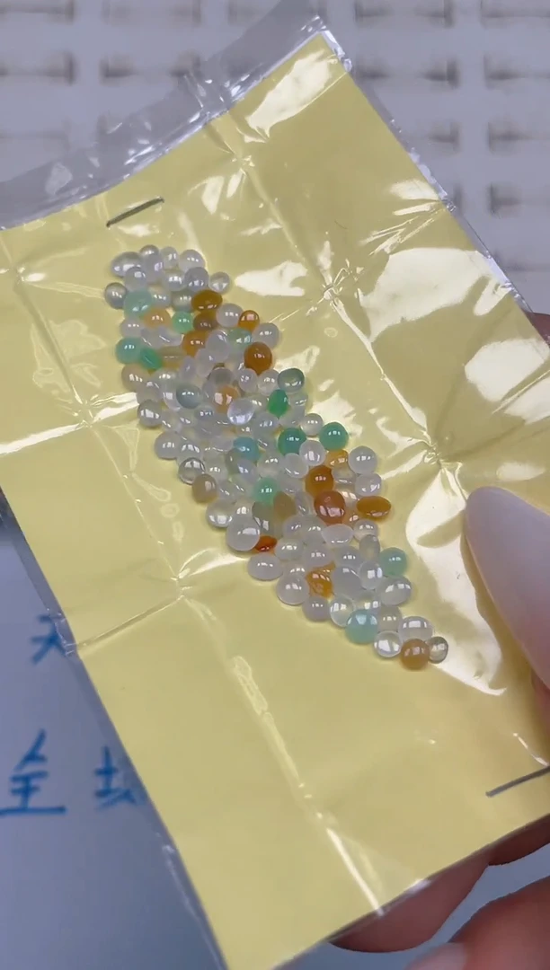 未镶嵌定制翡翠天然翡翠裸石蛋面100
