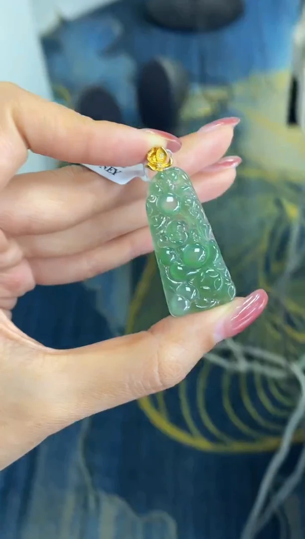 18K金镶嵌定制翡翠DDJ36400
