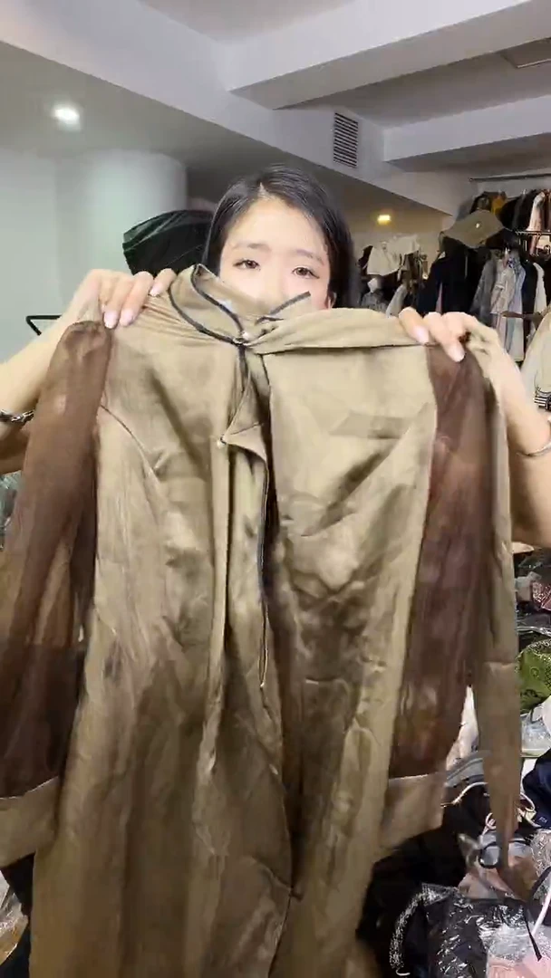 袍子       L码        110-120斤    （长款）
