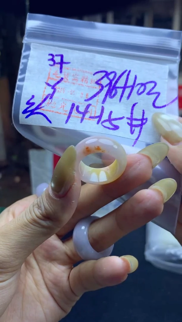 定制翡翠未镶嵌戒圈1415*406元毛货需精抛光