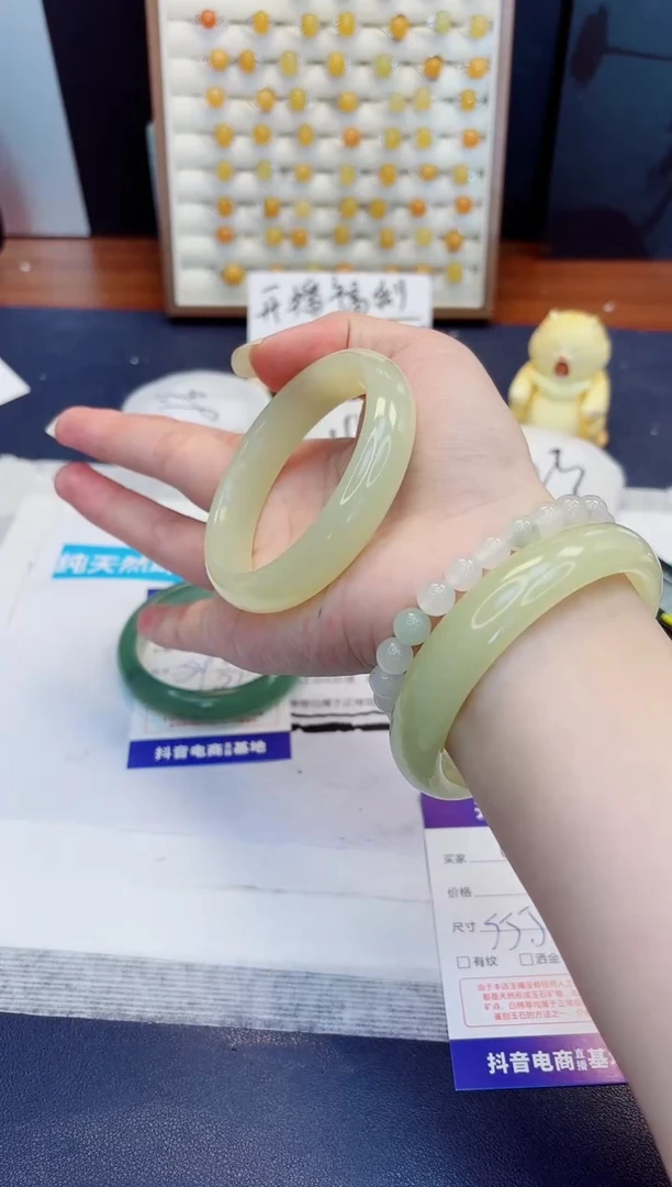 未镶嵌手镯石英质玉24-晴水-圈口55
