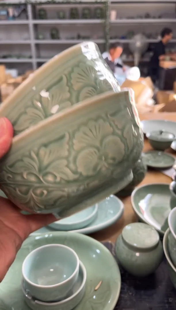 瓷微瑕7英寸宫廷碗2只