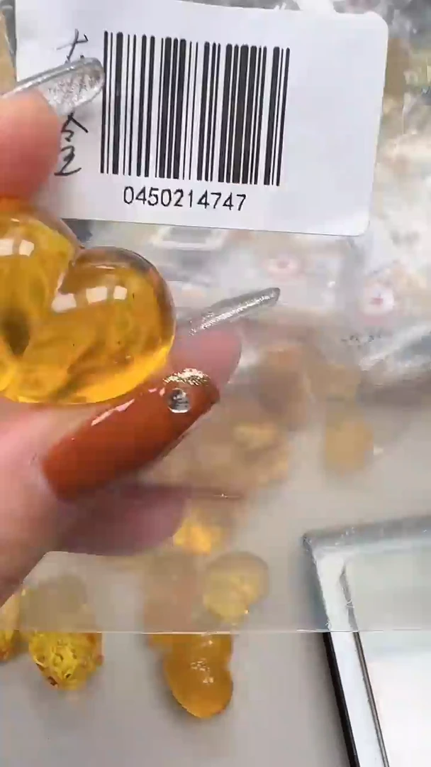 裸石琥珀未镶嵌如图