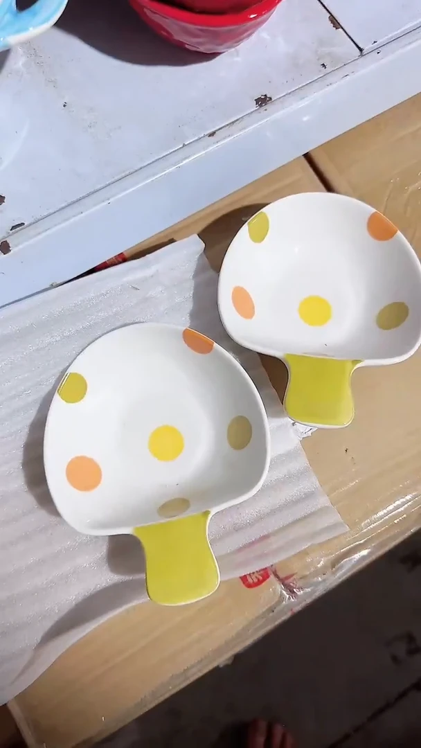 碗2个味碟 微瑕凑满20元包邮