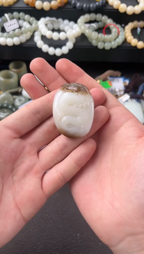 【闪购商品】和田玉挂件未镶嵌俄糖白龙牌挂件微色差