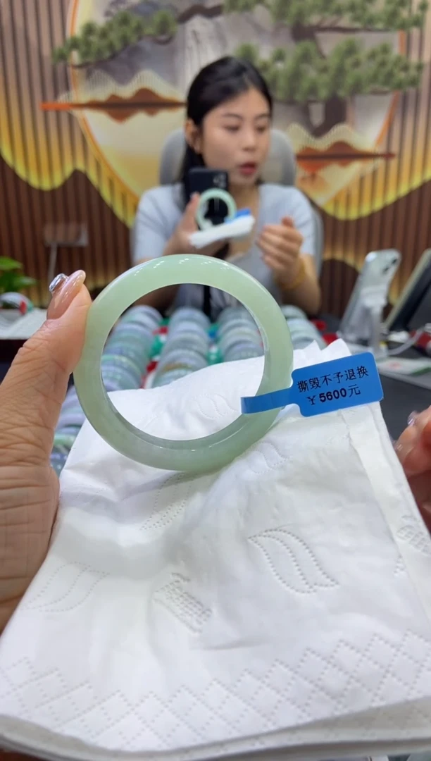 翡翠手镯未镶嵌00003109