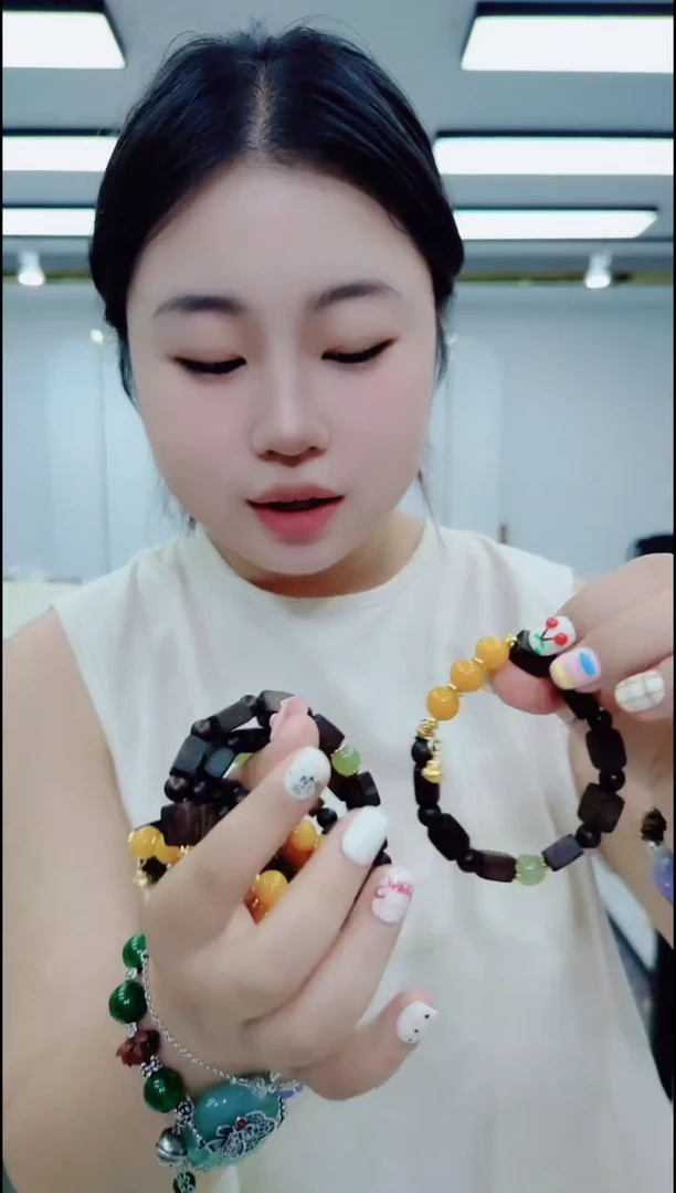 玛瑙/玉髓颈饰合金1649达拉干黄手串