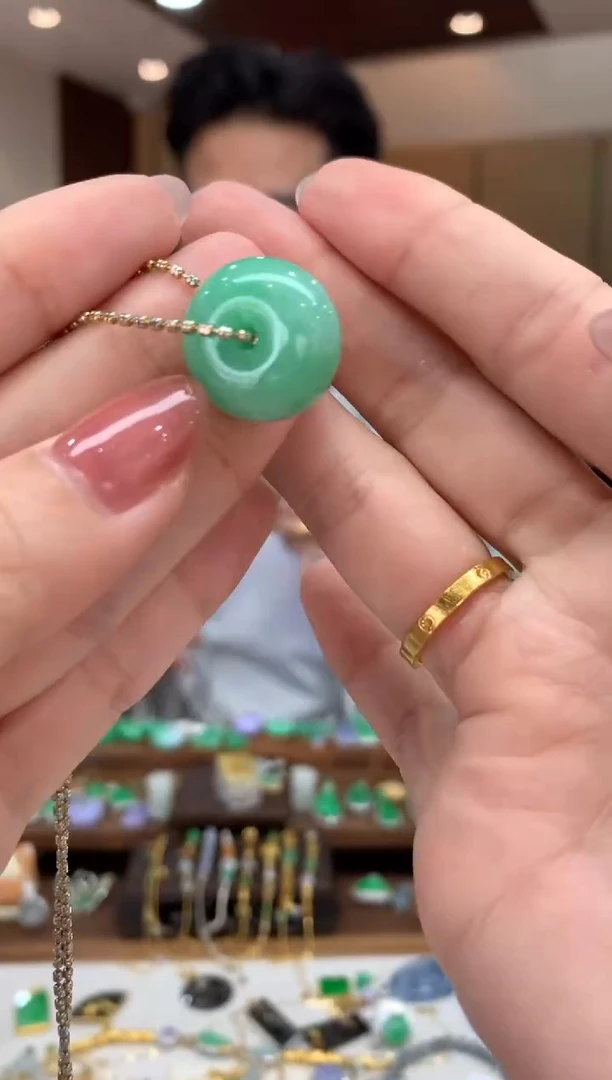 翡翠未镶嵌吊坠(不含链)路路通