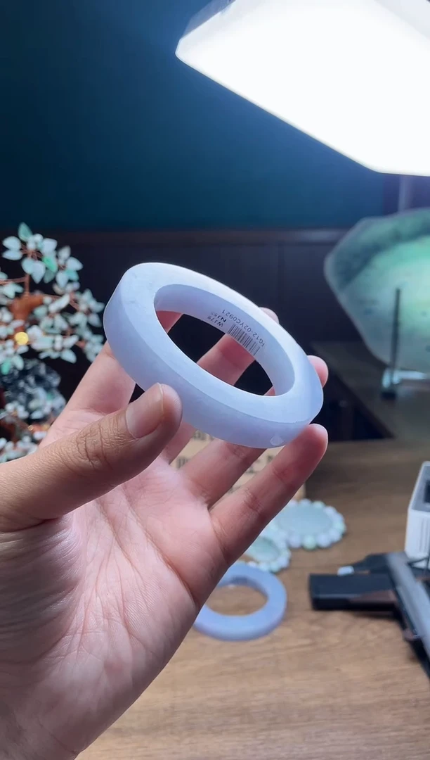 【闪购商品】定制翡翠手镯未镶嵌定制