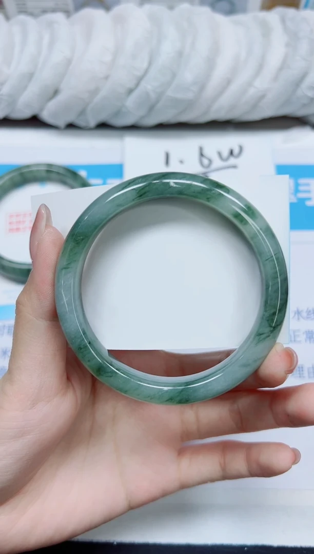 石英质玉手镯未镶嵌167/55