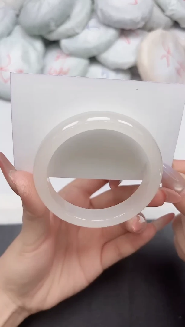 未镶嵌手镯石英质玉50-57.8