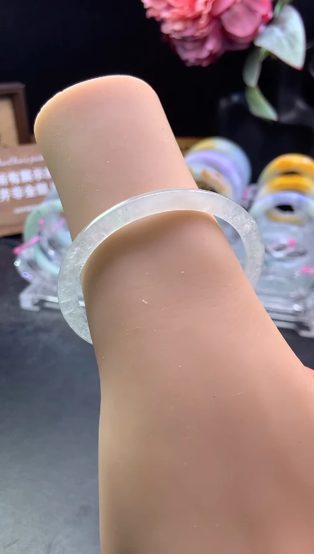 未镶嵌手链翡翠半镯