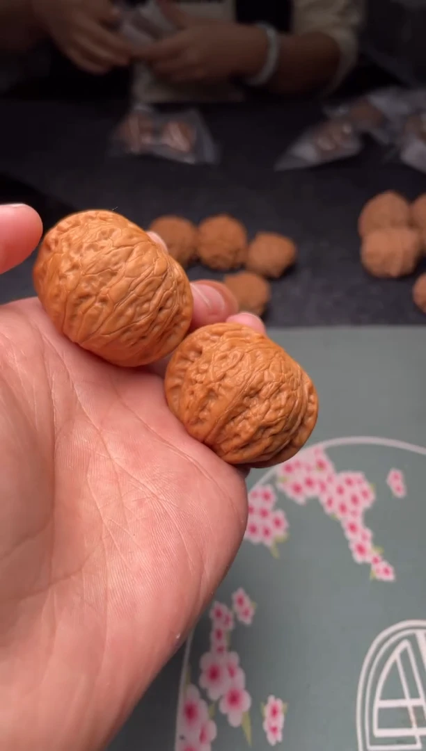 把件文玩核桃a8  铁锤     41尺