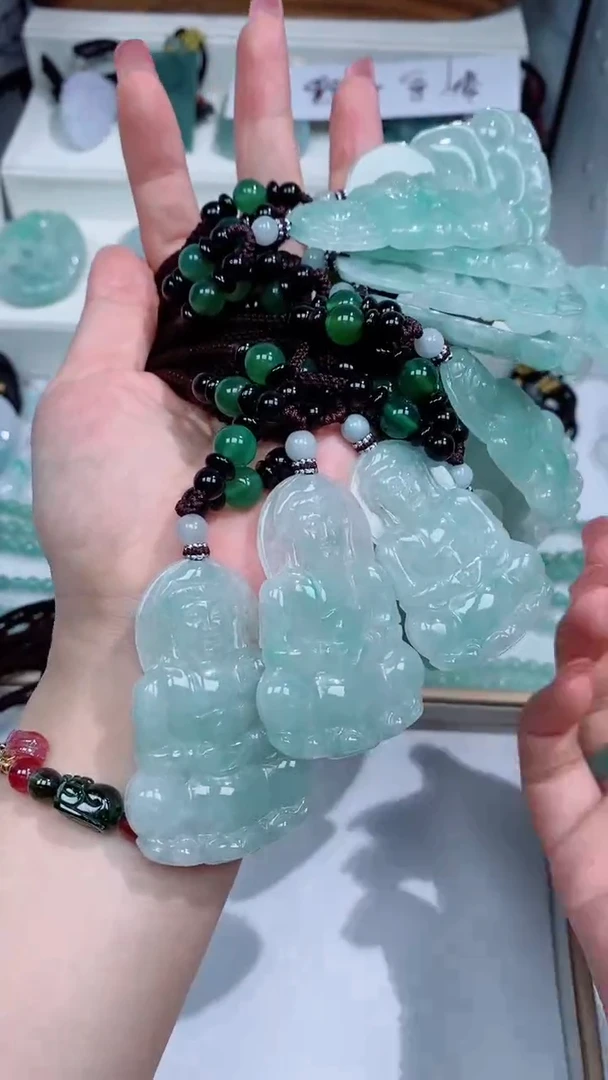 翡翠未镶嵌颈饰吊坠团购多样性发一件