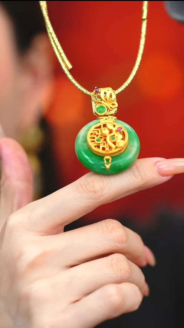 吊坠(赠链)银S925镶嵌翡翠新款