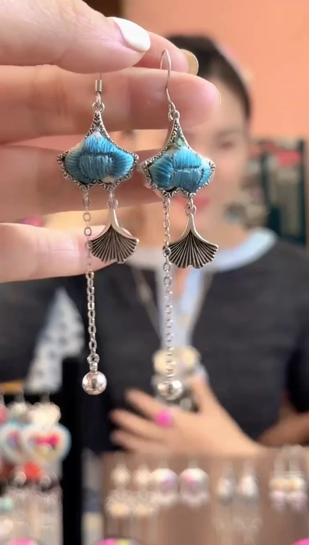 织绣艺枝独绣手工饰品271