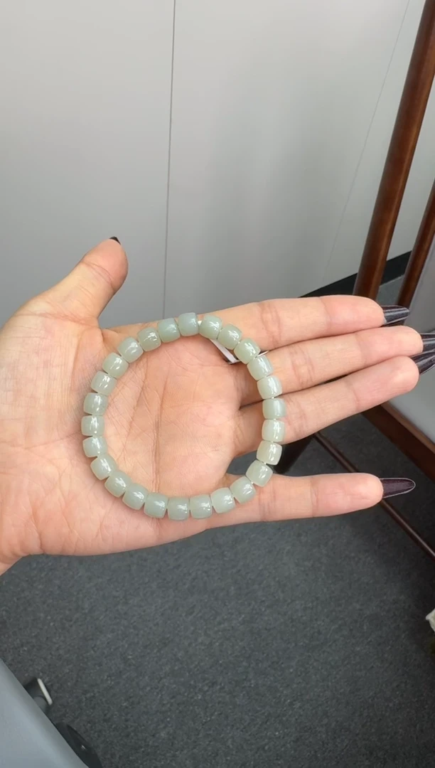 手串未镶嵌和田玉和田玉且末近矿直切手串